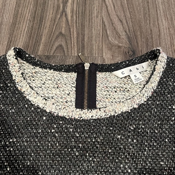 CAbi COCO Shell Terry Boucle Tweed Sweater Size Small - Picture 5 of 6